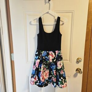 Juniors' Women's Floral Dress
